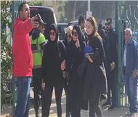 ريم البارودي تتصدر التريند بعد جنازة والدها