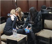 «الله يصبرك».. بوسي شلبي تواسي ريم البارودي في وفاة والدها| صور 