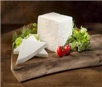 «قبل ما تشتري»..  إعرف نوع الجبن الآمن لأسرتك