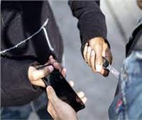 حبس شخص أجنبي لقيامه بسرقة الهواتف المحمولة من المواطنين بـ«الأزبكية»