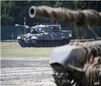 زيلينسكي: توريد عشرات الدبابات إلى أوكرانيا لن يغير الوضع بشكل جذري