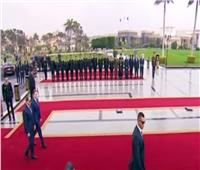 لحظة وصول الرئيس السيسي لاحتفالية عيد الشرطة الـ 71
