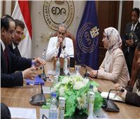 «الدواء المصرية» تبحث مع الوفد السعودي استعدادات افتتاح مصنعهم في مصر 