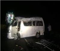 إصابة 18 شخصا إثر انقلاب سيارة ميكروباص بصحراوي المنيا الشرقي