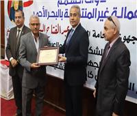  وزير القوى العاملة يُسلم عقود عمل لذوي الهمم .. وفرص عمل جديدة للشباب 