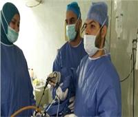 عملية جراحية ناجحة| استخراج مسمارين من رأس طفل بمستشفى الزقازيق الجامعي