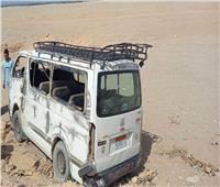 إصابة 10 أشخاص إثر حادث انقلاب سيارة ميكروباص في صحراوي قنا 