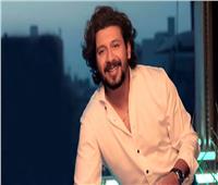 المطرب محمد نبيل يروج لأغنيته الجديدة «سد خانة» استعدادا لـ «عيد الحب» | فيديو