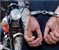المؤبد للمتهمين بسرقة دراجة نارية تحت تهديد السلاح في قنا