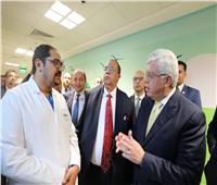  وزير التعليم العالي يزور مستشفى شفاء الأورمان لعلاج سرطان الأطفال بالأقصر