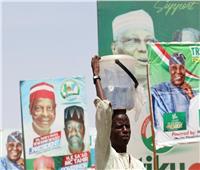 انتخابات في نيجيريا تعرف رئيسًا جديدًا للبلاد وسط أزمة أمنية واقتصادية
