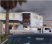 إصابة ٣ أشخاص في حريق مصنع زجاج بالعاشر من رمضان