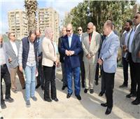 محافظ القاهرة يتفقد أعمال تطوير الحديقة الدولية بمدينة نصر