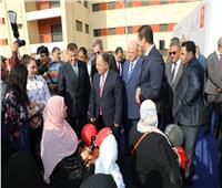 محافظ القاهرة يشارك في احتفالية دكان الفرحة بجامعة عين شمس