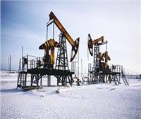 واشنطن تحث الشركات الكبرى على تداول النفط الروسي