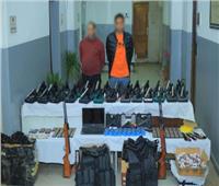 الأمن العام يضبط تجاري أسلحة نارية بـ49 قطعة سلاح في الشرقية