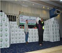 توزيع كراتين رمضان على 1500 مستفيد بالمراغة سوهاج ضمن مبادرة «كتف فى كتف»