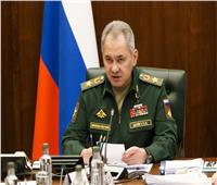 شويجو يعقد اجتماعًا في مقر المجموعة المشتركة للقوات الروسية حول إمدادات الذخيرة