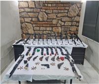 الأمن العام يضبط 23 متهمًا بـ31 قطعة سلاح ناري في أسيوط