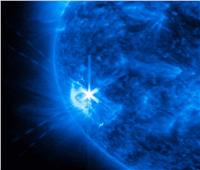 الأقمار الصناعية تسجل توهج شمسي قوي.. وتكشف عن انفجارات جيومغناطيسية 