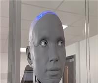 الروبوت الأكثر تقدمًا في العالم يستعرض مهاراتها اللغوية في فيديو جديد مخيف