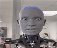 تعرف علي الروبوت الذي يتحدث أكثر من لغة | فيديو 
