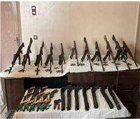 الأمن العام يضبط 21 متهمًا و32 قطعة سلاح ناري في حملة أمنية بأسيوط