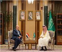 السعودية والعراق تستعرضان تطوير العلاقات الثنائية ومستجدات الأحداث الإقليمية 