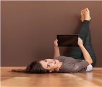 9 فوائد لرفع الساقين على الحائط.. أبرزها «تخفيف التوتر وتقلصات العضلات» 
