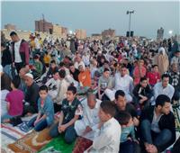 آلاف المواطنين يؤدون صلاة عيد الفطر بالفيوم