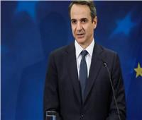 رئيس وزراء اليونان يطالب بحل البرلمان