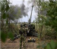 القوات الروسية تنفذ ضربة مدفعية على مستودع بالمعدات العسكرية الأوكرانية