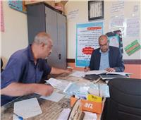 مدير «نجع حمادي التعليمية» يشدد على الانضباط الإداري استعدادا للامتحانات 