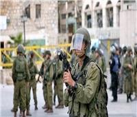 الاحتلال الإسرائيلي يواصل تشديد إجراءاته العسكرية على «نابلس» ويعتقل شابًا