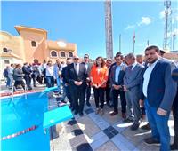 وزير الرياضة ونائب محافظ البحيرة يفتتحان حمام السباحة بمركز شباب الرحمانية
