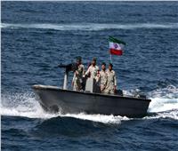 البحرية الأمريكية: إيران تحتجز ناقلة نفط في مضيق هرمز 