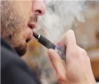فرنسا تدرس حظر أنواع من السجائر الإلكترونية هذا العام 