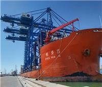 ميناء دمياط يتداول 32 سفينة للحاويات والبضائع العامة