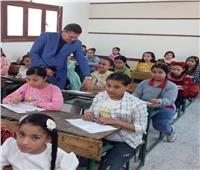 بالصور| قيادات «شمال الجيزة» تتفقد لجان امتحانات التيرم الثاني لصفوف النقل