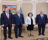 رئيس مجلس النواب يلتقي رئيسة برلمان أذربيجان لتعزيز التعاون بين البلدين