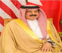 ملك البحرين يصل جدة للمشاركة في القمة العربية الـ32