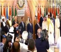 السعودية تتسلم رئاسة الدورة الـ32 للقمة العربية من الجزائر