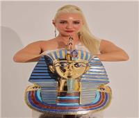 مغنية أمريكية عاشقة للحضارة المصرية تستعد لحفل غنائي بالقاهرة| صور