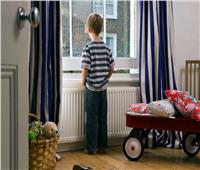 بقاء الطفل وحده في المنزل:  خطة عمل لحمايته من 8 نقاط