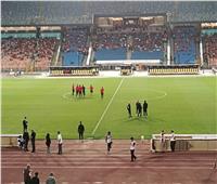كولر يعاين أرضية استاد القاهرة قبل انطلاق مباراة الترجي في نصف نهائي دوري الأبطال