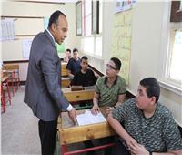 نائب محافظ المنيا يتفقد عددًا من لجان امتحانات الشهادة الإعدادية