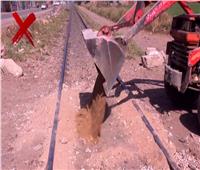 وزارة النقل تناشد المواطنين بعدم إقامة معابر غير شرعية على قضبان السكك الحديدية