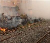 السيطرة على حريق نشب بنخيل وحشائش شمال محطة سكك حديد مغاغة بالمنيا