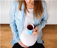 يسبب عيوب خلقية للجنين.. أضرار الشاي على الحوامل