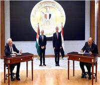 توقيع عدد من الوثائق بين مصر وفلسطين على هامش مباحثات موسعة بين رئيسي الوزراء